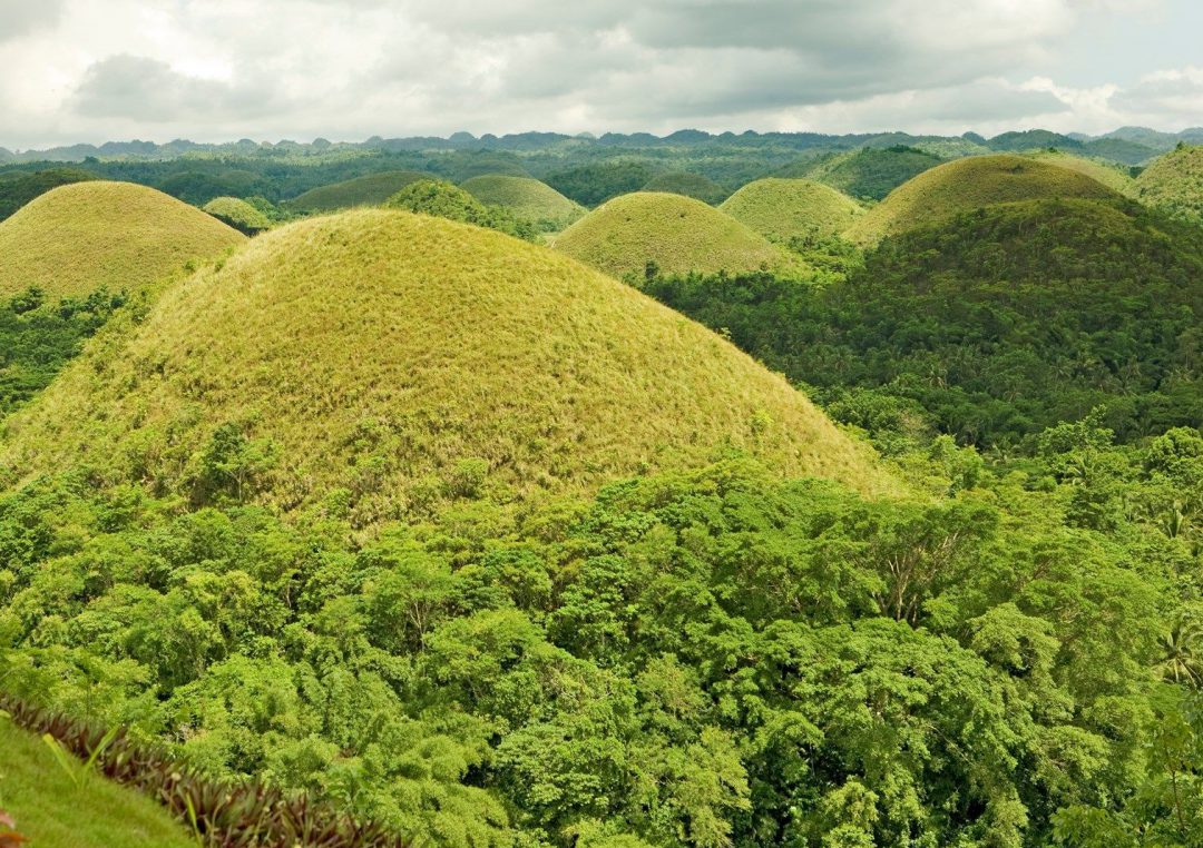 تپه های شکلاتی بهل فیلیپین