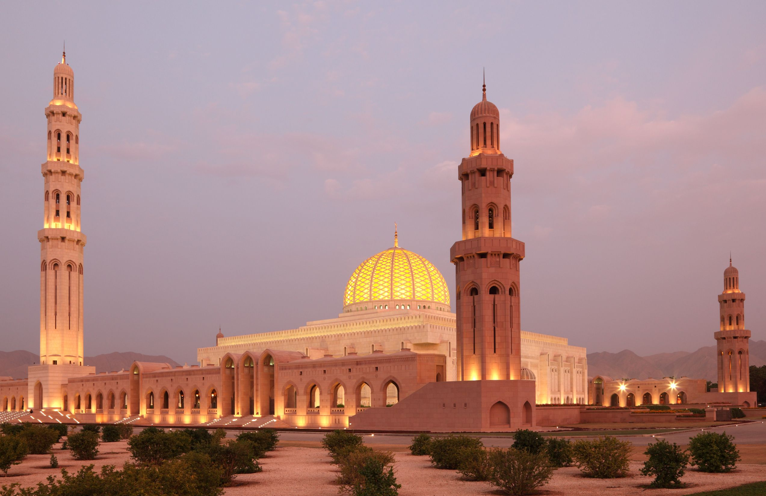 تور مسقط
