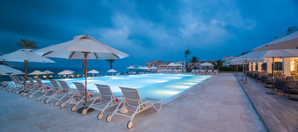هتل کرون پلازا مسقط عمان