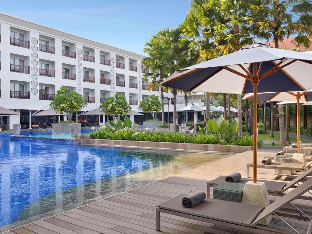 هتل گرند مرکور بالی سمینیاک