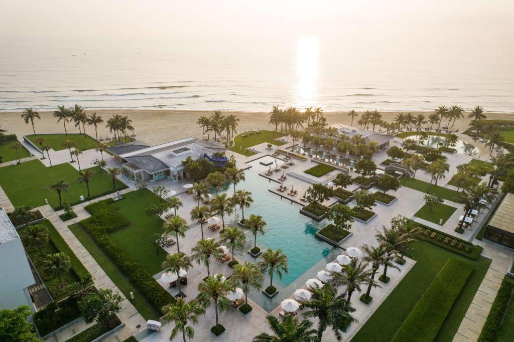 هتل ساحلی در ویتنام