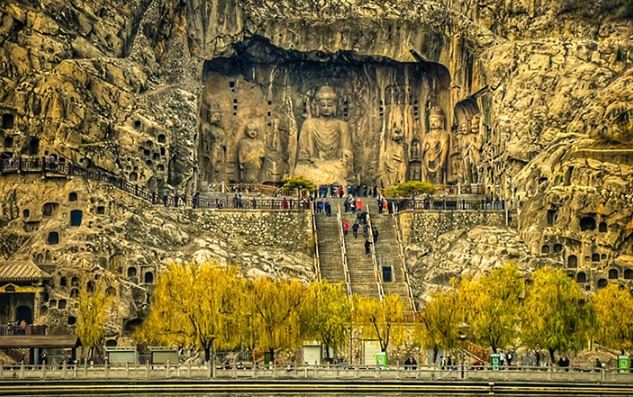 Photo of غارهای لانگمن لویانگ نشانگر هنر باستانی چین با بیش از ۱۵۰۰ سال تاریخ