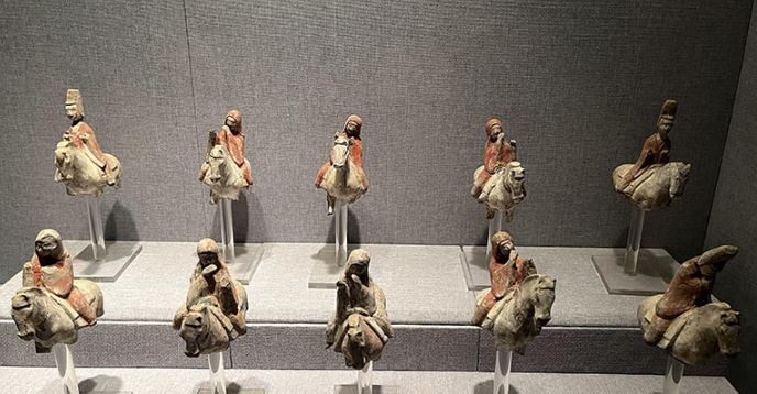 مجسمه های موجود در موزه لویانگ چین