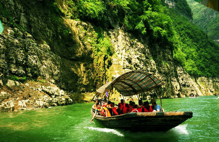 سه دره کوچکتر در رودخانه یانگ تسه چین