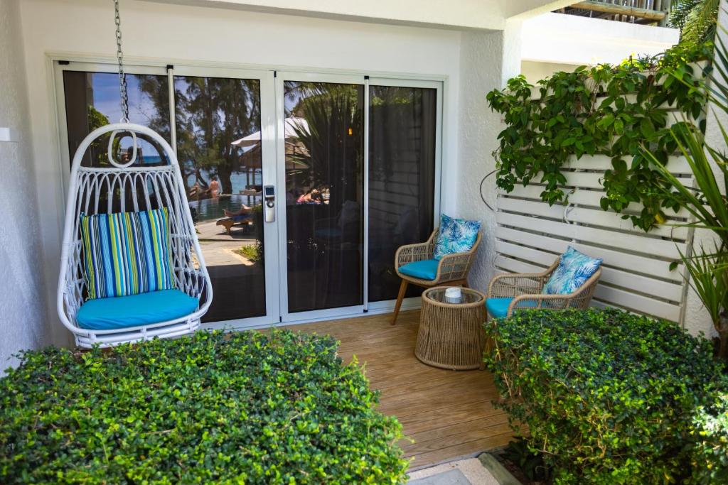 Deluxe Beachfront Room