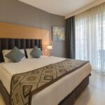 Junior Suite Land View