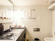 Century-Glory-Cabin-Executive-Suite-Bathroom
